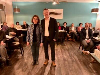 Ruth Baumann, die auch in der Mittelstands-Vereinigung im Landesvorstand aktiv ist und Jrgen Beirer, der MIT-Vorsitzende des CDU-Kreisverbandes Konstanz. Bild: Bernhard Grunewald